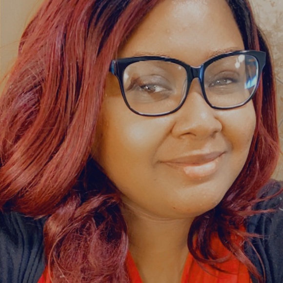 Meet your Posher, Carrington - Picture 3 of 4